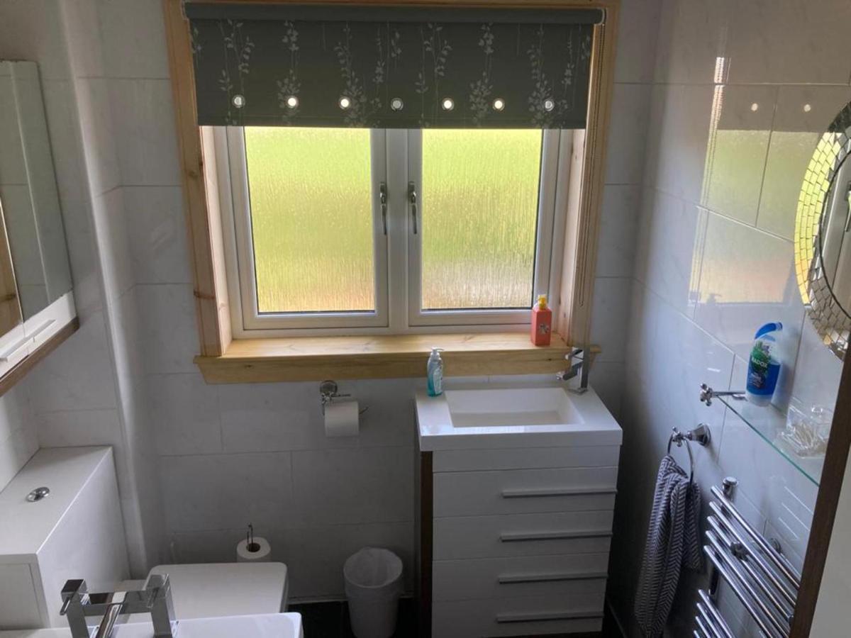 3Bedroom 1Bathroom 1 Shower Room In Quiet Area Inverness Luaran gambar